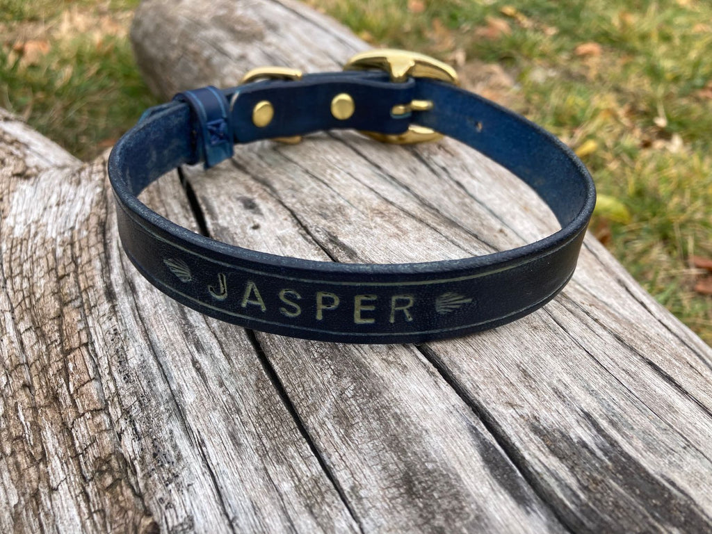 Classic Leather Collar – Personalized with Your Dog's Name